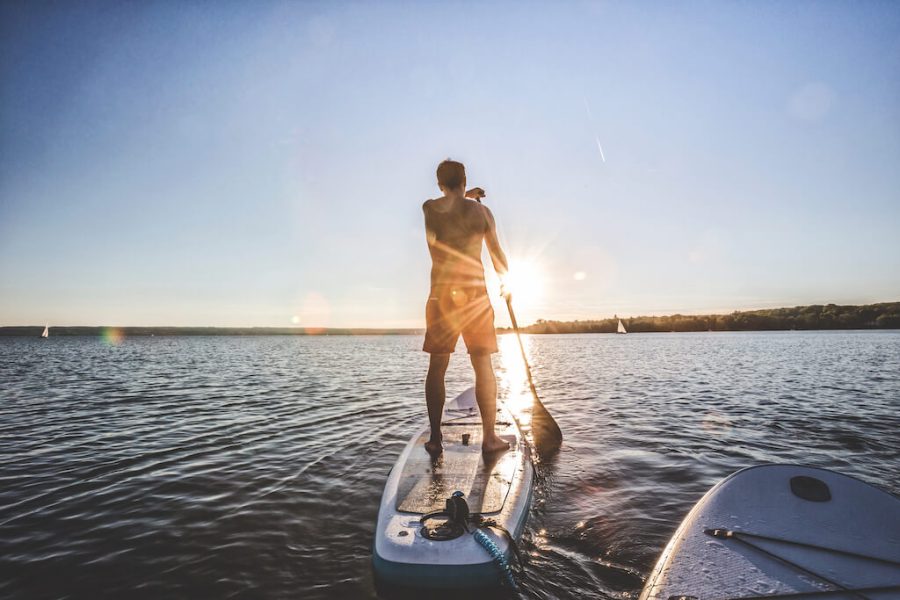 5 Health & Fitness Benefits Of Stand-Up Paddleboarding | Men's FitnessUK