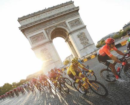 How Do Tour de France Riders Train, Eat & Recover? | Men's Fitness UK