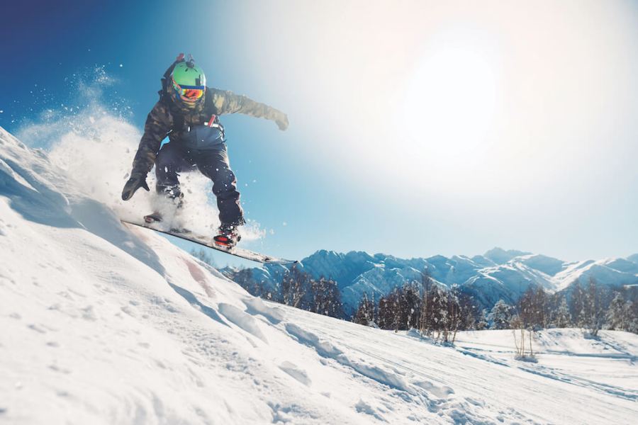 Get Into Snowboarding With Our Beginner's Guide | Men's Fitness UK