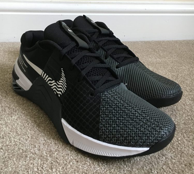 Used pair of Nike Metcon 8 gym shoes