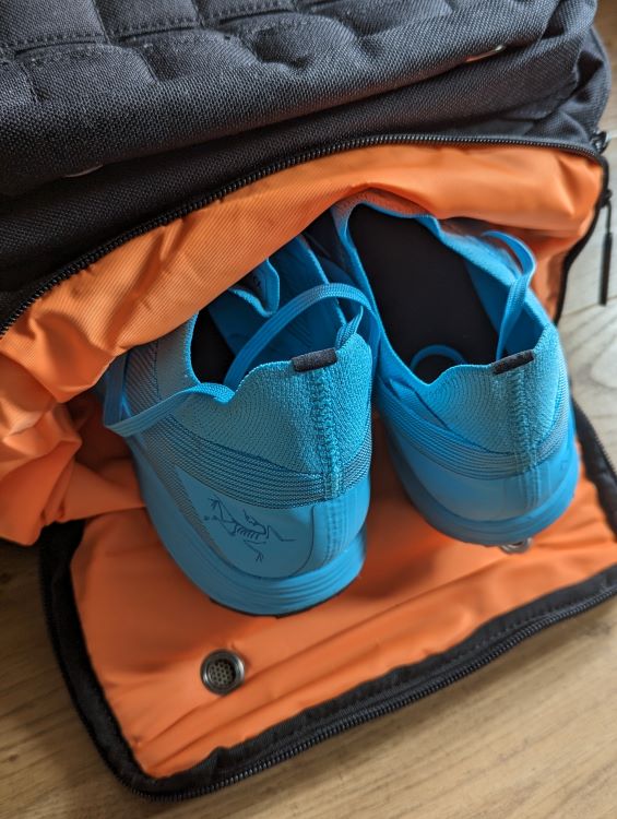 Close-up of dedicated shoe pocket in a gym bag