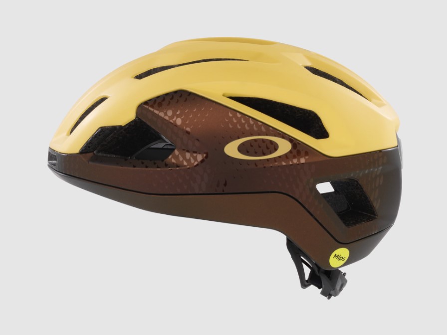 Product shot of Oakley cycling helmet