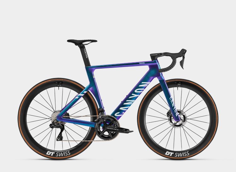 Product shot of Canyon Aeroad road bike