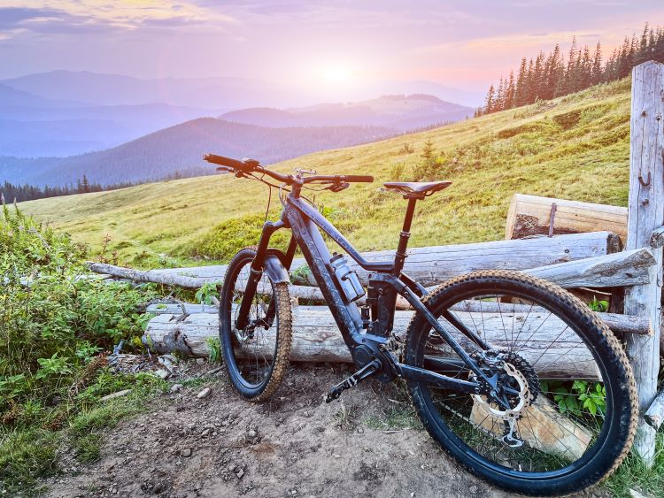 Best electric bikes we ride the best e bikes for on and off road Men s Fitness